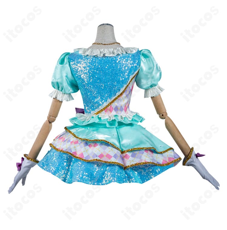 白鳥ひめ コスプレ衣装の背面写真。背中の切り替えラインとリボン、スカートのドレープまで丁寧に再現。