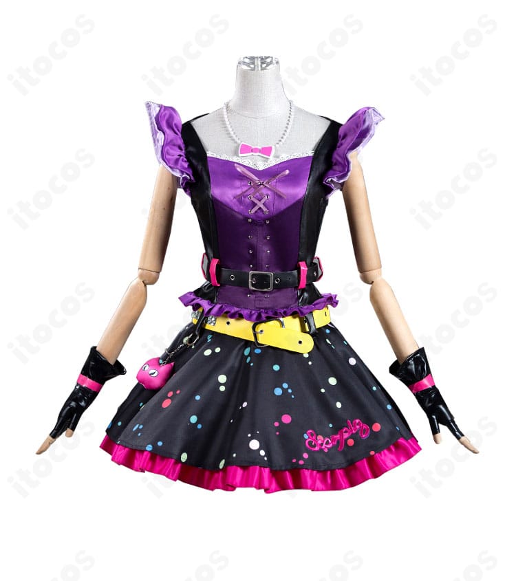 アイカツオンパレード！ 星宮いちご スイートデビル衣装 正面全体。トップスとスカートのシルエット、胸元モチーフまで確認可能。