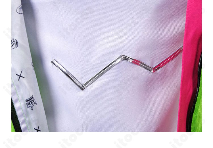 アキ・ローゼンタール コスプレ衣装のウエスト・腰周り装飾ディテール。ベルトや飾りの構成