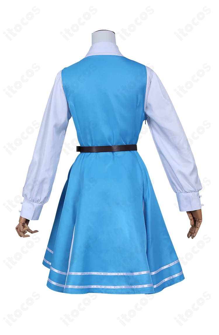 杜乃こりす コスプレ衣装の背面。背中の切り替え線、ベルト留め、スカートのドレープが分かる後ろ姿。