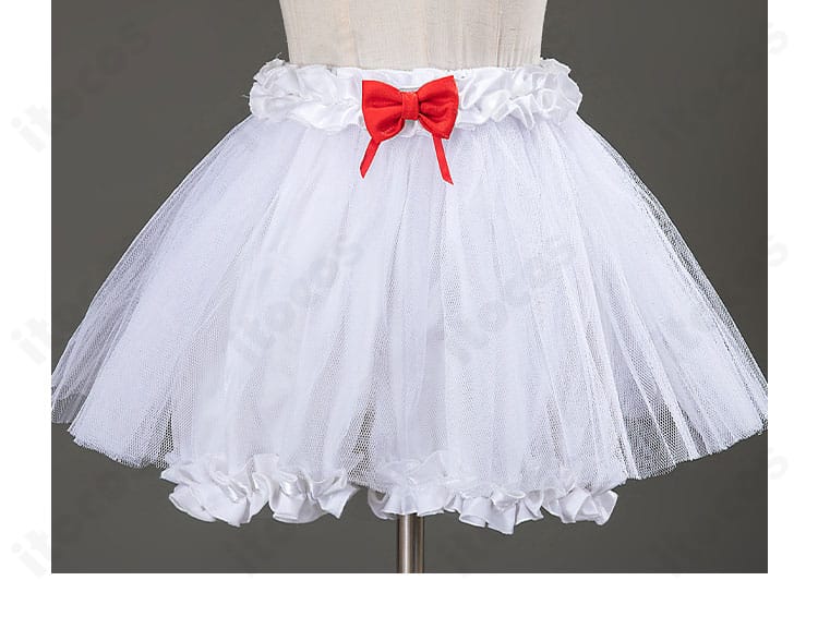 21号・XXI コスプレのスカート装飾。ヘムラインの仕上げと装飾パーツの質感が分かるアップ。