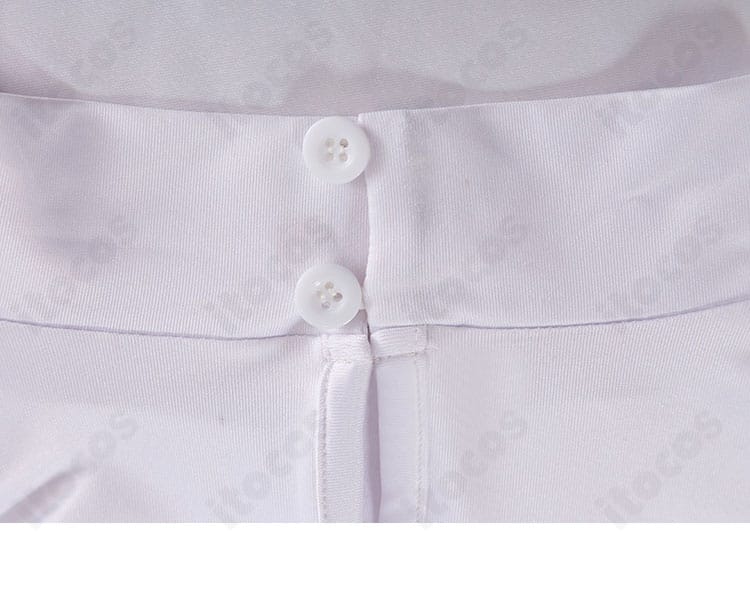 ボタン部分のディテール。艶感と縫い付けの強度設計を確認。