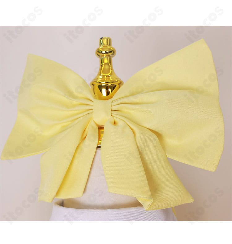 魔法少女にあこがれて 天川薫子 コスプレ衣装 ヘッドアクセ詳細。装飾の形状と質感が分かるクローズアップ