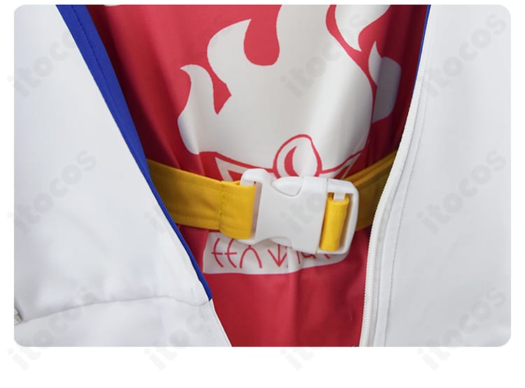 スグリ 藍の円盤 学園制服コスプレの腰部ディテール。ウエスト周りの装飾とベルト風デザイン、ステッチワークの拡大