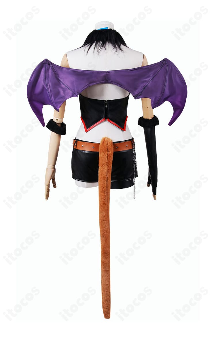 ウマ娘 メジロパーマー 月下の悪魔ちゃん♪ コスプレ衣装の背面全体像（翼・尻尾の配置）