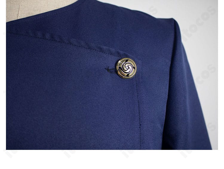 究極メカ丸 コスプレ衣装の襟周りの細部。縫製の整いとエッジの仕上げが分かるディテールショット。