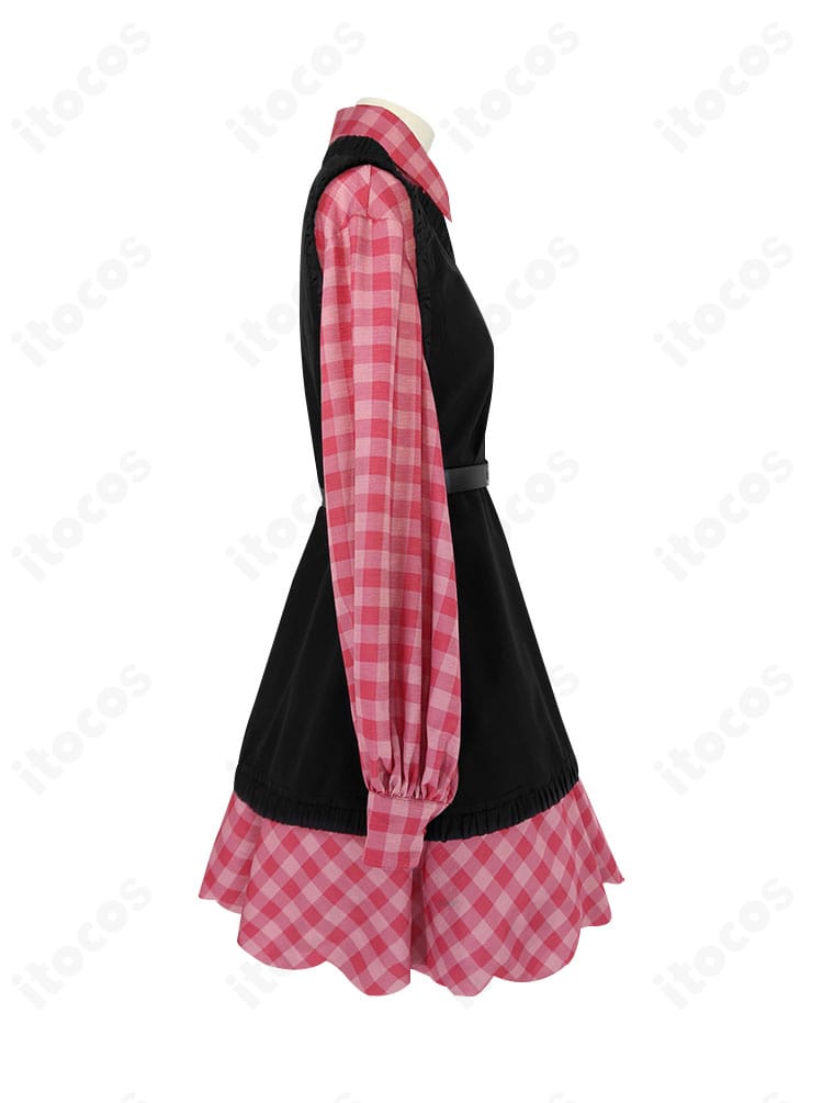 宵崎奏『カトラリー』衣装 右側ディテール（ベルト金具と縫製のアップ）