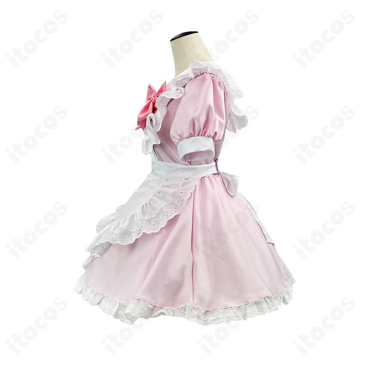 鹿目まどか メイド服コスプレ衣装の側面写真。ウエストラインとスカートのフレアが立体的に分かる角度。
