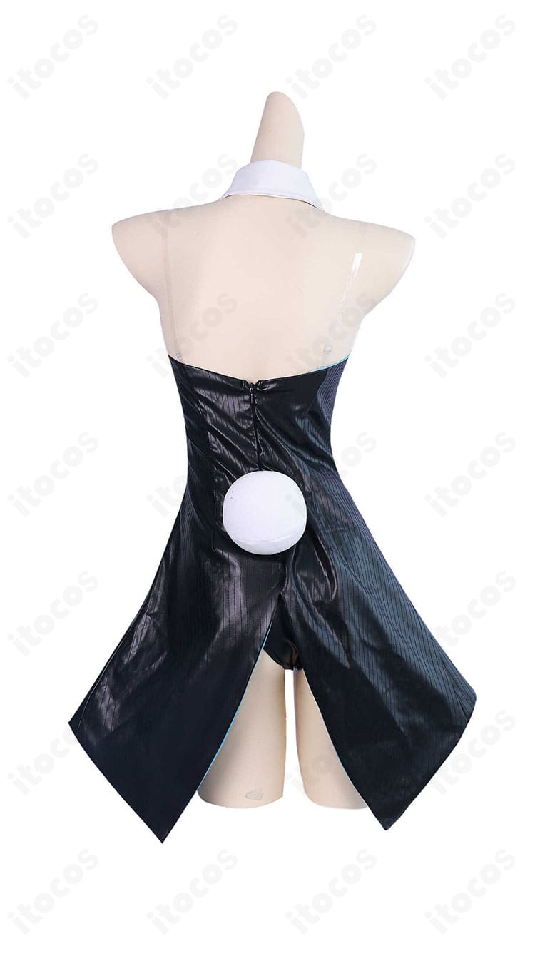 初音ミク バニーガール衣装の背面全景。尻尾の配置と背中のライン、フィット感を確認できる画像。