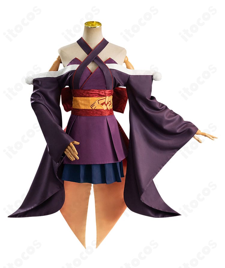 ムラサメ衣装の正面ショット。ワンピースとスカートの重なり、落ち着いた配色とシルエットを確認できる画像。