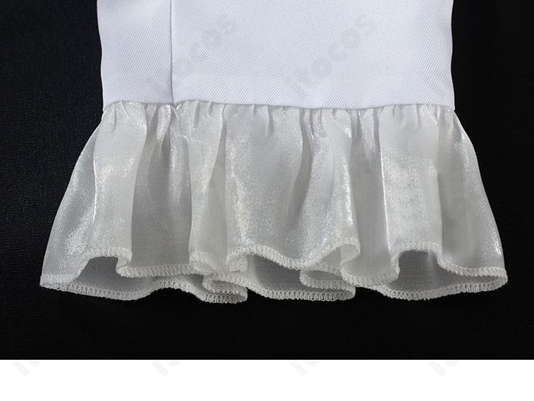 第五人格 隠者（アルヴァ・ロレンツ）コスプレ衣装 袖口ディテールのアップ。刺繍とカフの形状