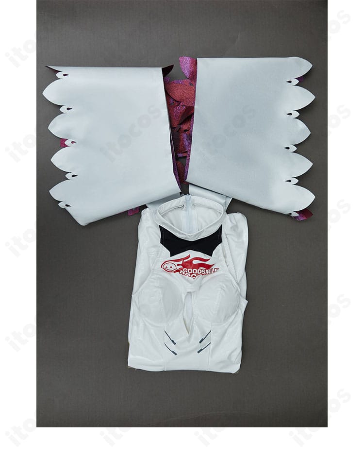 レーシングミク 2024Ver. コスプレ衣装のセット内容一覧。帽子、フード、ジャンプスーツ、アームカバー、太もも飾り、足首飾りを並べて表示。