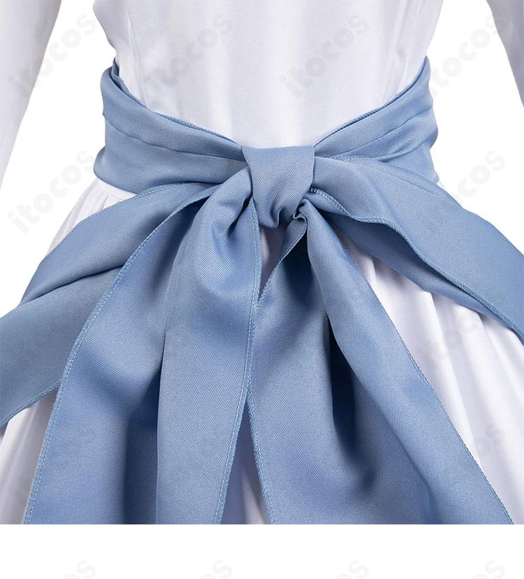 背面装飾のアップ。王女らしい意匠を美しく配置したデザイン。