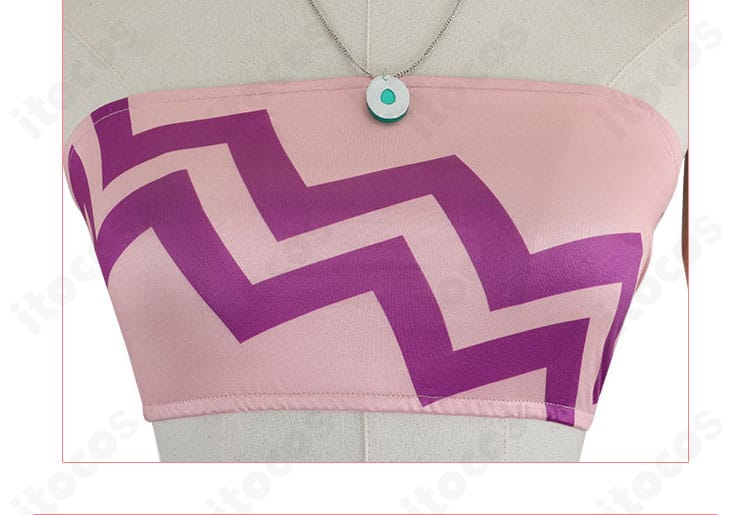 上衣（コート）前身頃のディテール。ボタン配置と縫製ラインがわかる。