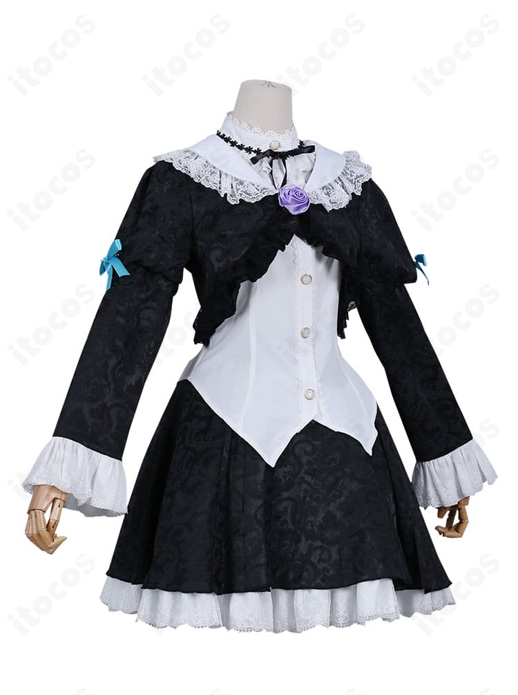 黒猫（五更瑠璃）ゴスロリ衣装 右側面。袖口フリルとシルエットのラインを確認できる角度。