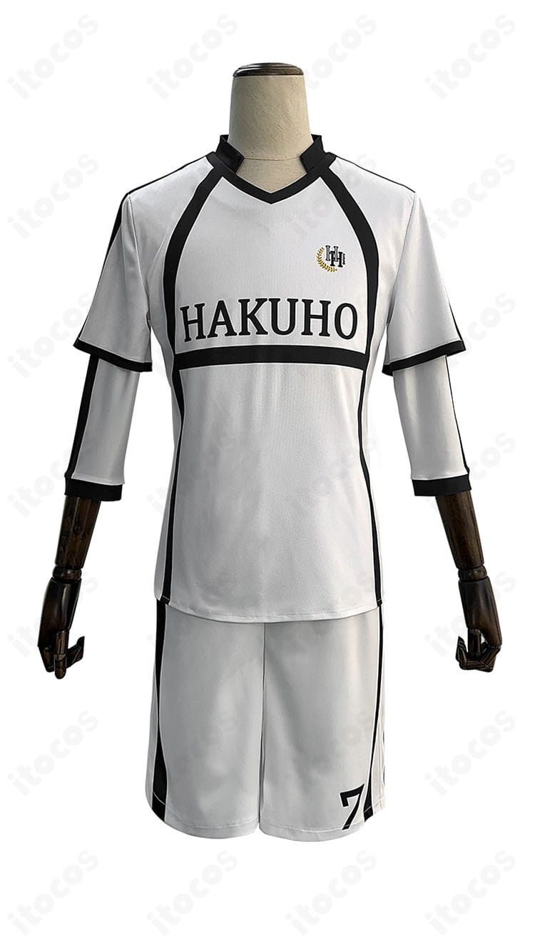 ブルーロック 凪誠士郎 コスプレの正面全体像。高再現の白宝高校ユニフォームデザインとシルエットが分かる画像。