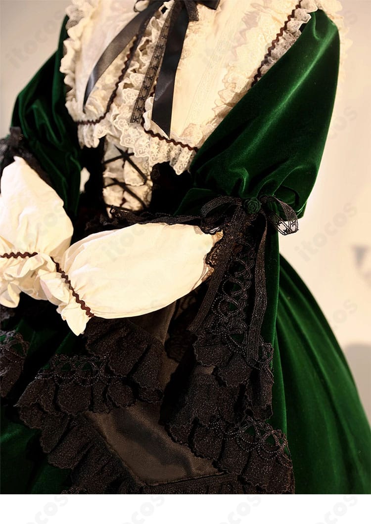 翠星石 ドレス袖の装飾詳細。袖口のレースとフレア形状、縫製の仕上がりを確認できるアップ