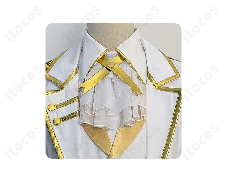 襟元装飾のディテール。精密な刺繍と立体パーツで上品に仕上げた凪誠士郎イメージの意匠。