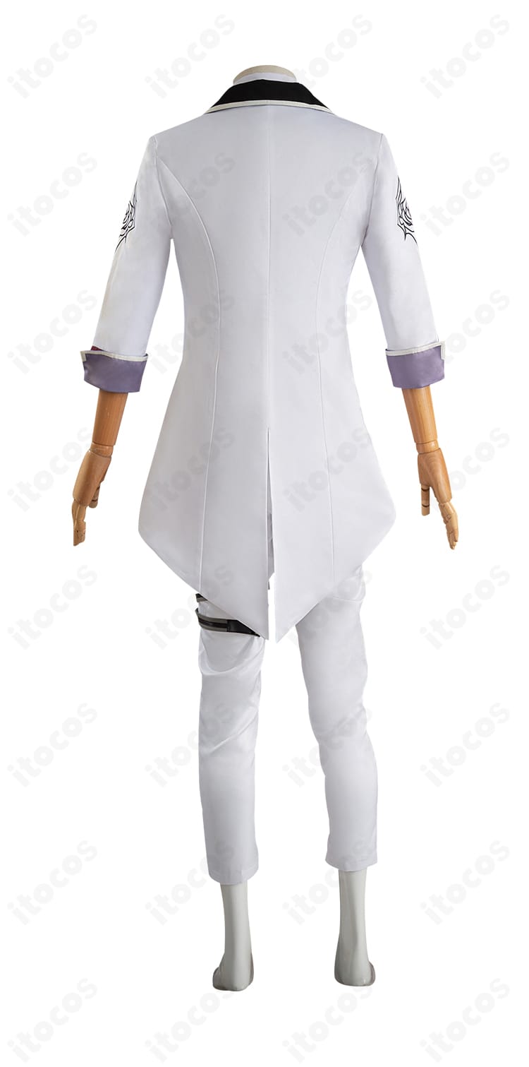 アルジェンティ衣装の背面ディテール。コートの後ろ身頃ラインと背面装飾の配置が見える。