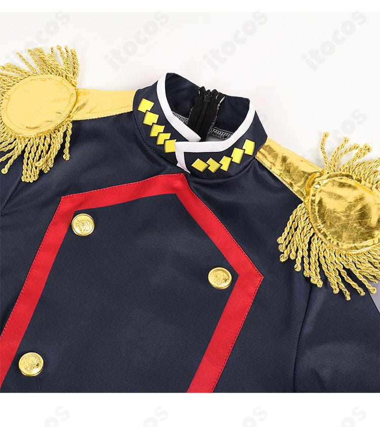 ワンピースの装飾ディテール。繊細な刺繍風意匠と花柄モチーフが確認できるクローズアップ。