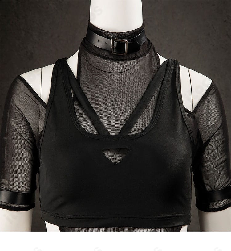 鉄拳8 レイナ コスプレ衣装 インナー装飾詳細。可動を妨げにくいレイヤー構成と表面の質感。