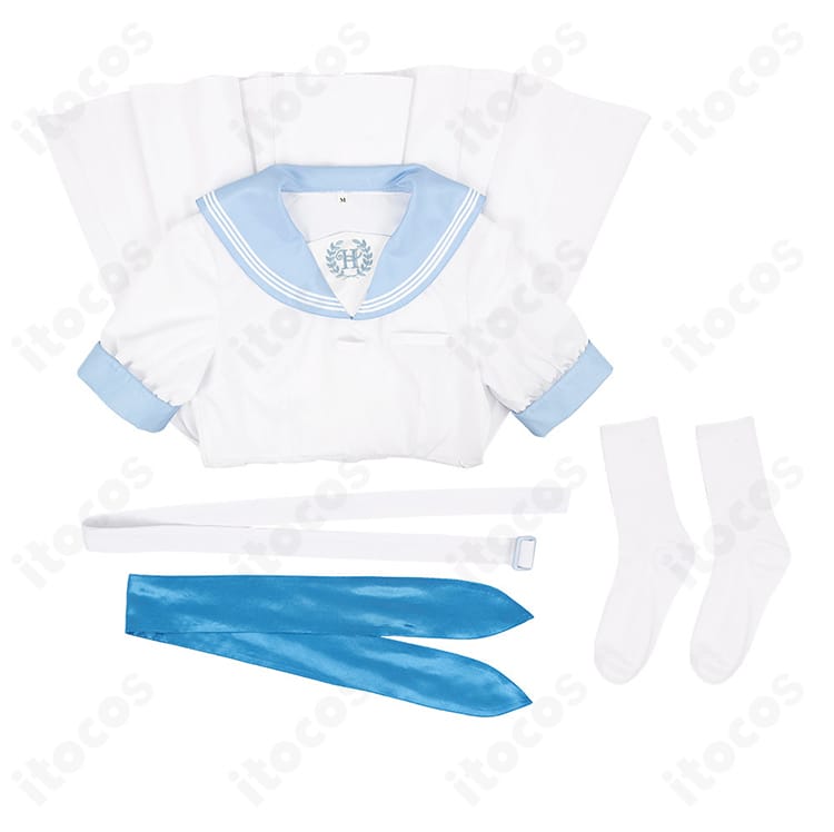 セット内容一式のレイアウト。ワンピース、スカーフ、ベルト、靴下が整然と並び、到着後すぐ使える構成を示す。