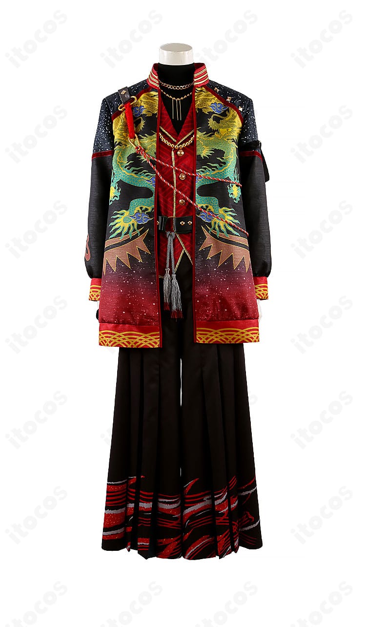 影片みか スカウト！黄金天衣装の正面全身。黄金装飾と刺繍風ディテール、コートのシルエットが分かる画像。