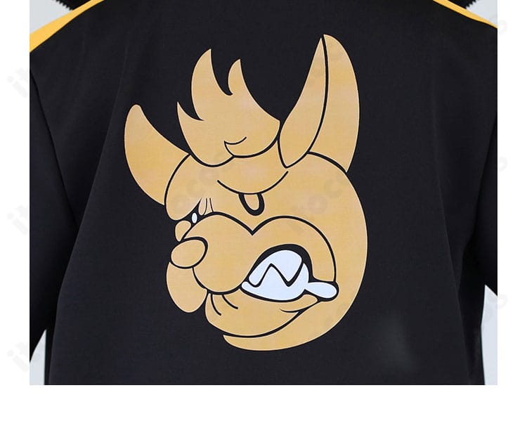 カキツバタ衣装 コート背面ディテール。作品設定に沿った背面デザインの再現