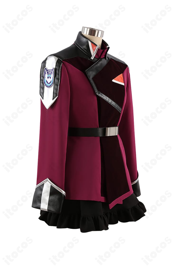 アグネス・ギーベンラート衣装の側面画像。ジャケットのシャープなラインとベルト位置、スカートのシルエットを確認。