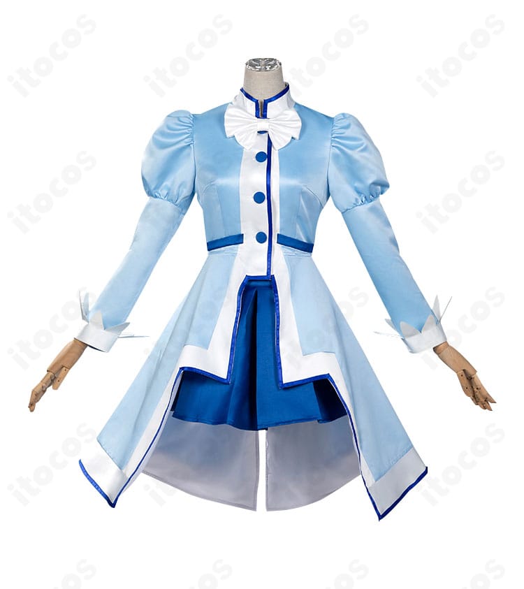 レイン コスプレ衣装の正面写真。鮮やかなブルー配色と精緻な刺繍・ボタン装飾が映えるデザイン