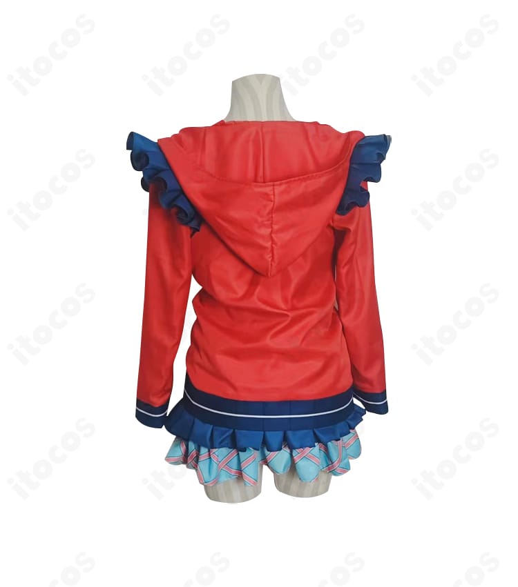 9-nine- 新海天コスプレ衣装の背面ディテール。バックシルエットと丈感、背面ラインの再現度を示す画像。