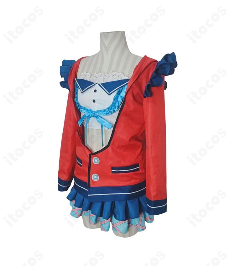 9-nine- 新海天コスプレ衣装の左側ディテール。袖口や側面のカッティング、装飾バランスが分かる写真。