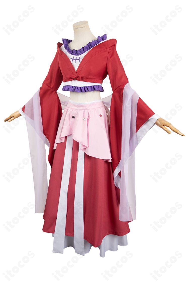 薬屋のひとりごと 猫猫コスプレ8巻衣装の側面。披帛の流れとアクセサリー配置のディテール。