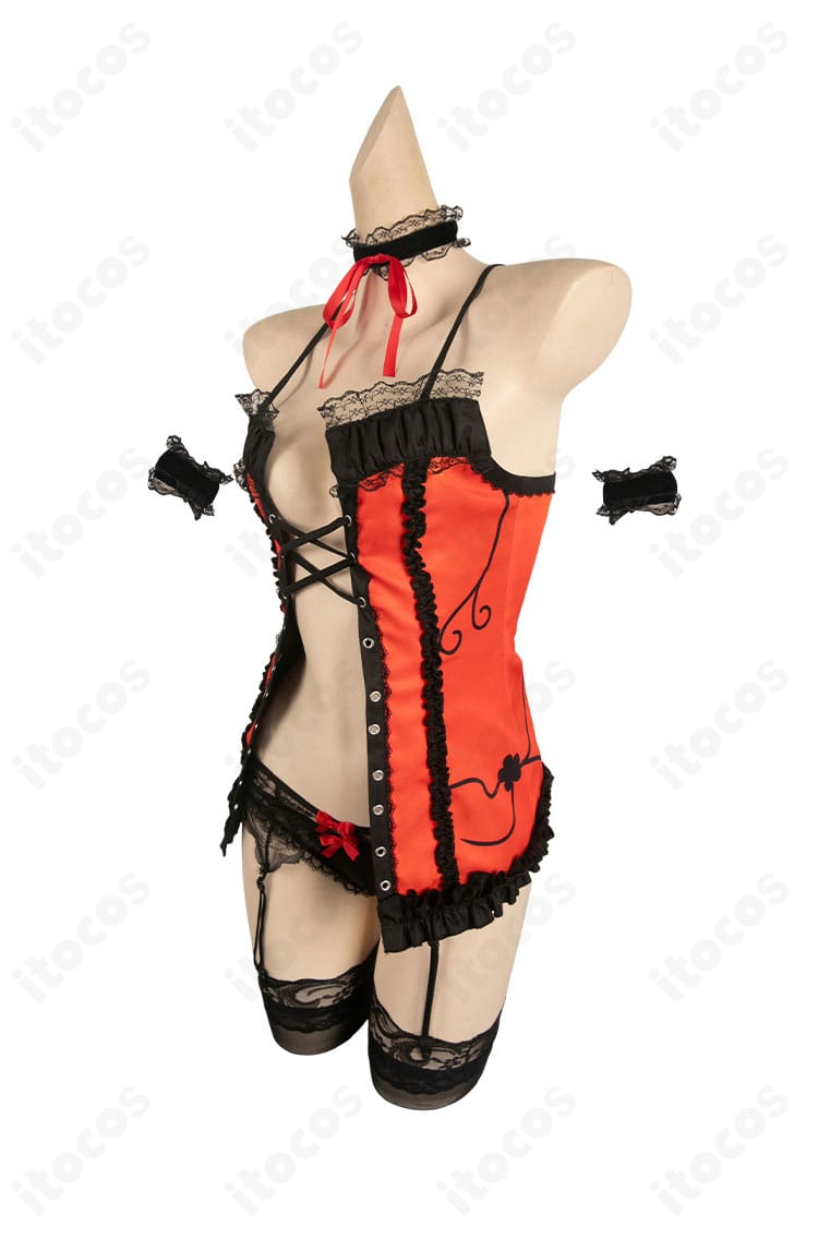 時崎狂三 ランジェリーVer.の側面。ウエストラインとフリルの重なり、ガーターベルトのフィット感を確認できる。