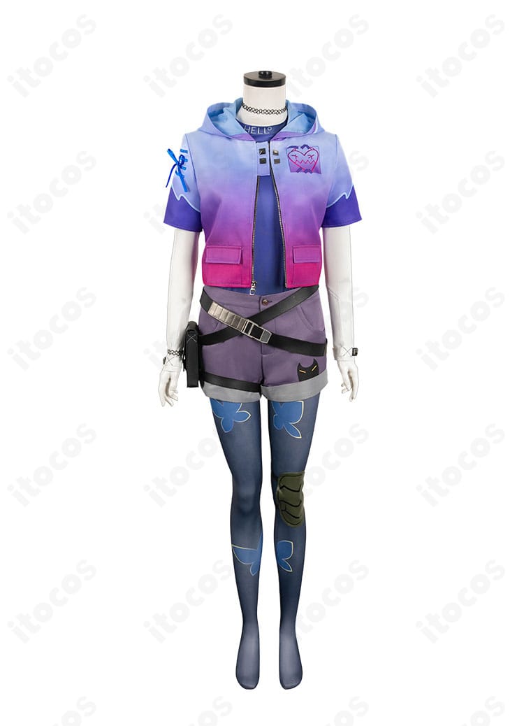 ヴァロラント クローヴのコスプレ衣装 正面全景。コートとインナーのレイヤードがわかる高再現ショット