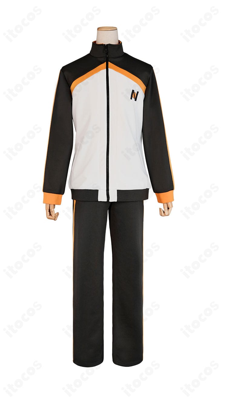ナツキ・スバル コスプレ上着・ズボンの正面全身。立ち襟とサイドラインのディテールがわかる画像。
