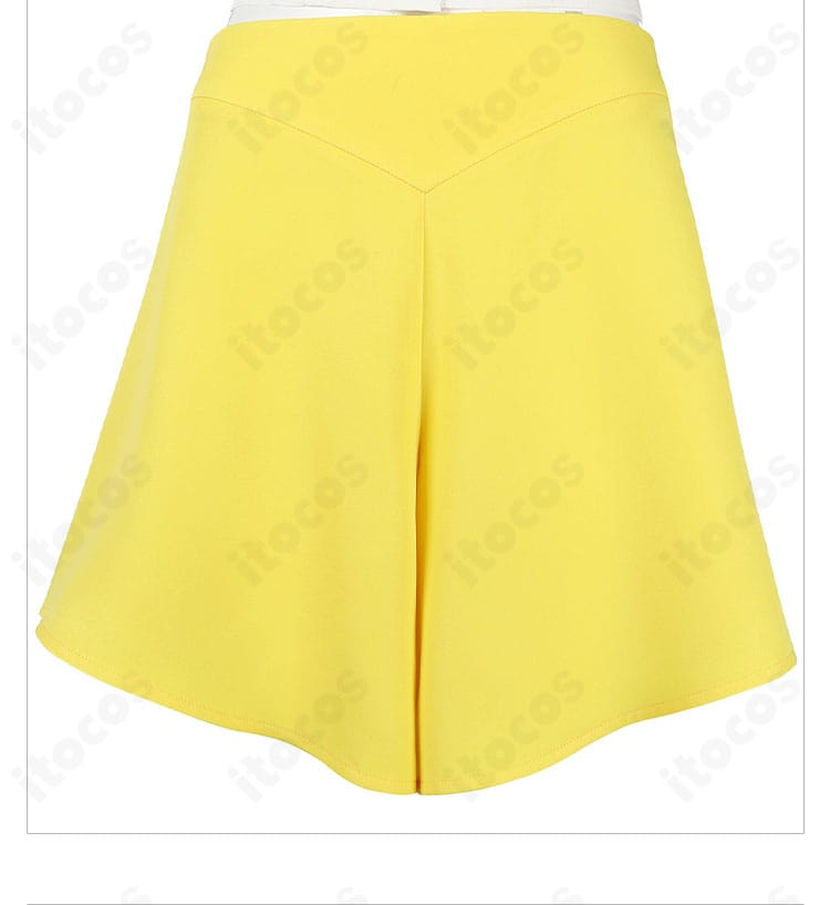 コーデ用パンツのディテール写真。快適さとすっきりしたシルエットを伝える参考イメージ。