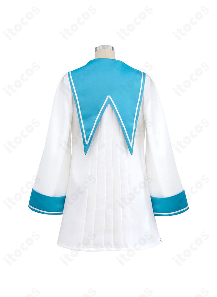 ATRI -My Dear Moments- アトリのセーラーワンピース背面。着脱しやすい開閉構造とスカーフの収まりを確認できる画像