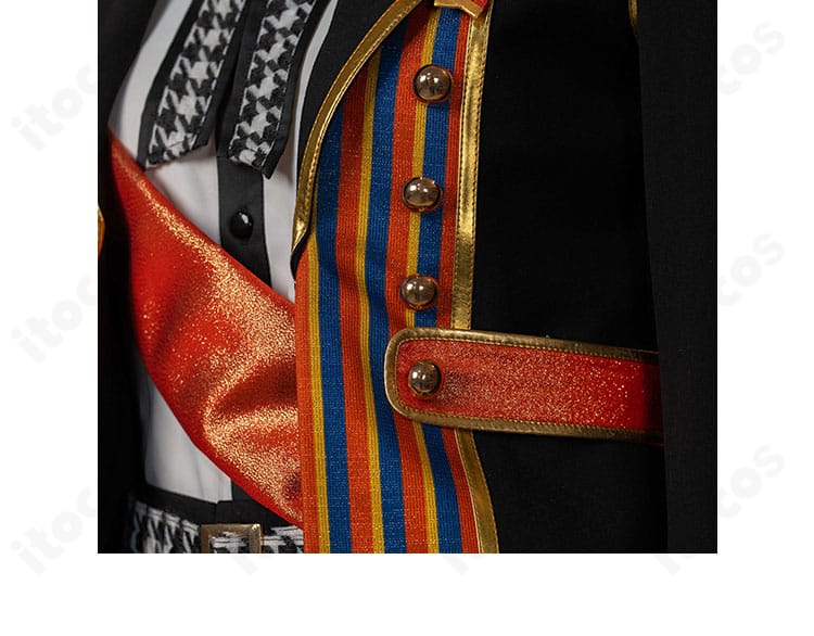 腰部の装飾ディテール。チェーンと差し色でTRIPらしいアクセント