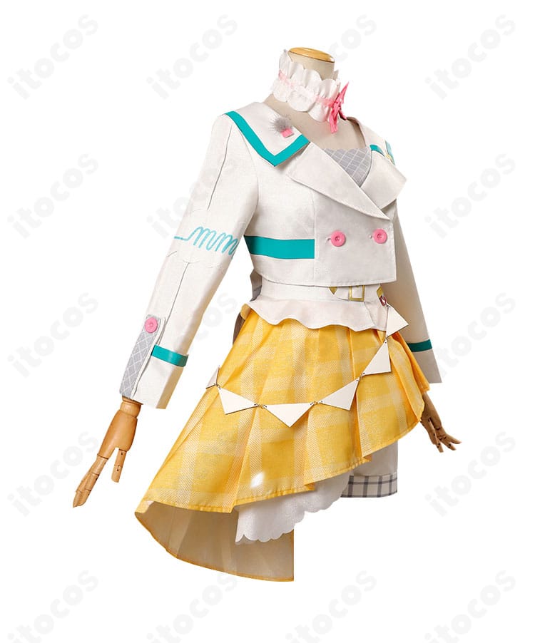 初音ミク ファンファントリップ衣装 右側面のディテール（コルセットベルトとレッグカバー）