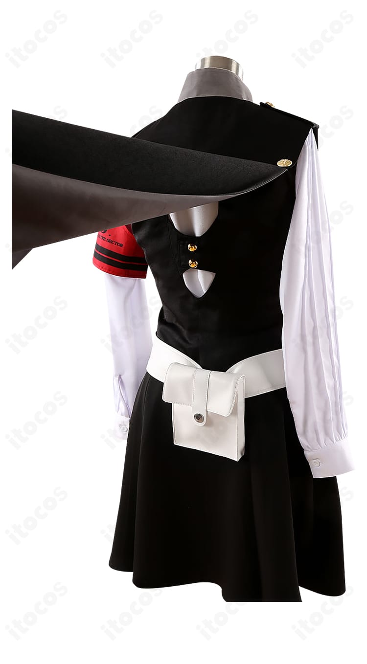 背面装飾ディテール：SEES腕章、ホルスター、腕ベルトの作り込みをクローズアップ。設定準拠の質感を表現。