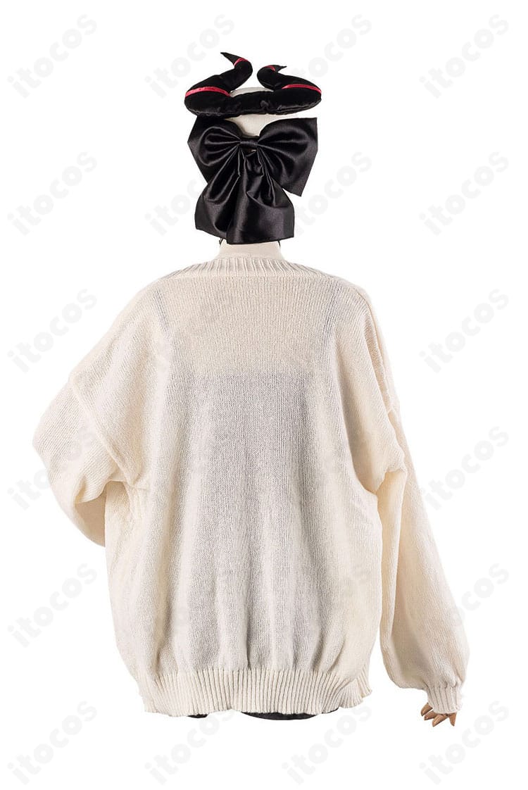 鬼方カヨコ コスプレ衣装 背面ビュー（コートのラインと裾の形）