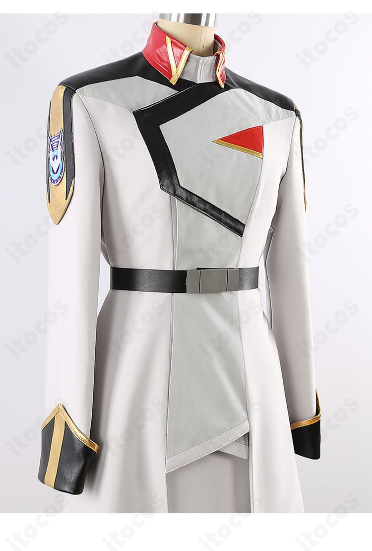 マリュー・ラミアス コスプレ衣装の装飾アップ｜刺繍風意匠とライン取りの近接写真