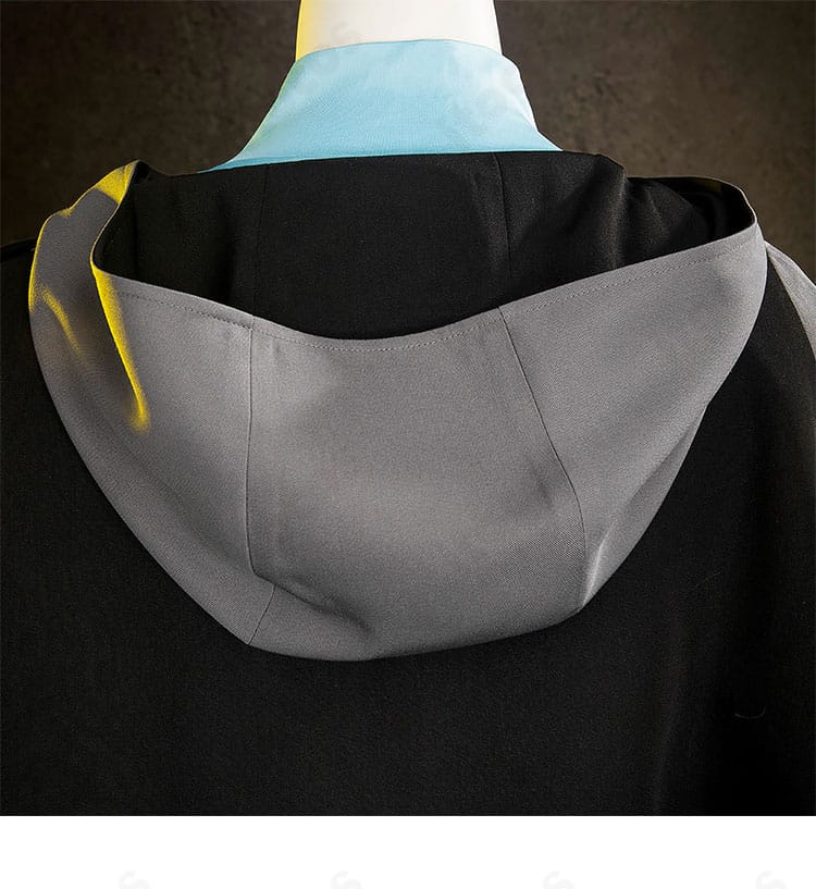 新戦闘服の帽子ディテール。クラウンの形状と装飾がわかるアップショット。