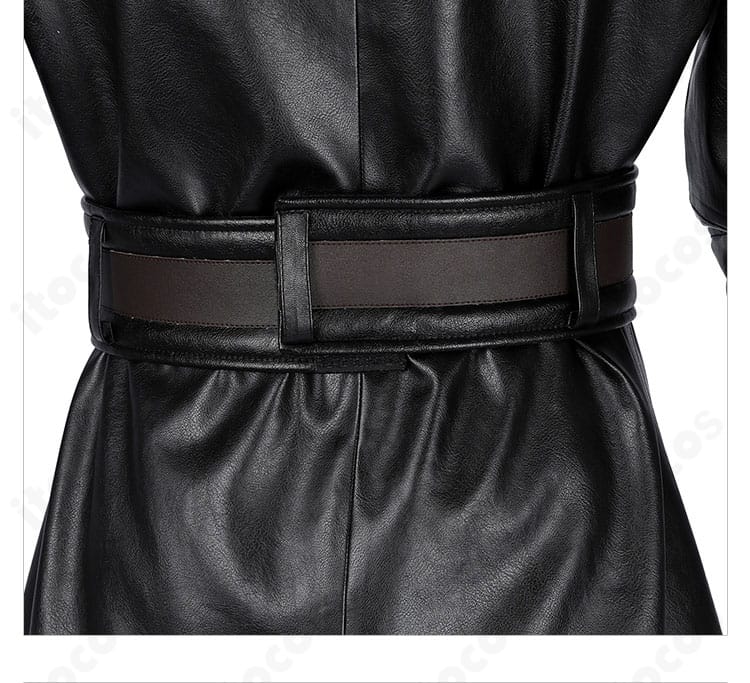 セフィロスコスプレ衣装 腰封の背面装飾と固定構造の近接