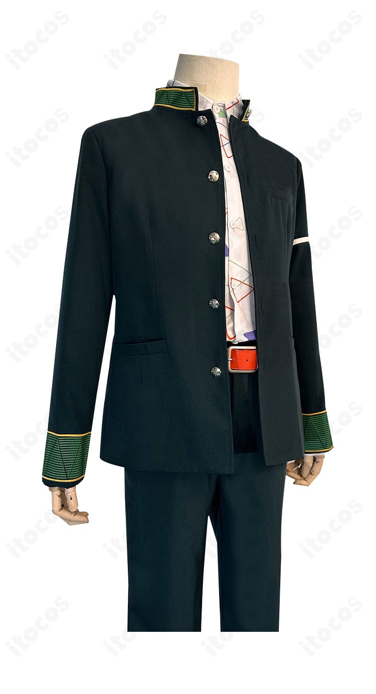 WIND BREAKER 桐生三輝 コスプレ衣装の左側面。コートのシルエットとサイドラインが分かる画像