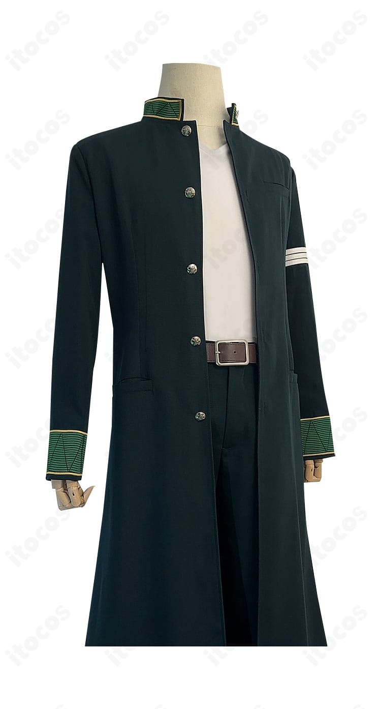 WIND BREAKER 梅宮一 コスプレ衣装の右側面。ロングコートの落ち感とベルト位置の見え方。