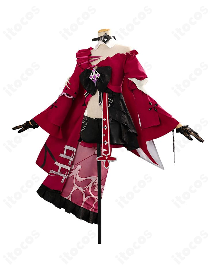 崩壊3rd セリム コスプレ衣装の側面。レッグカバーとショートパンツのシルエット、可動域の確保が分かる角度。