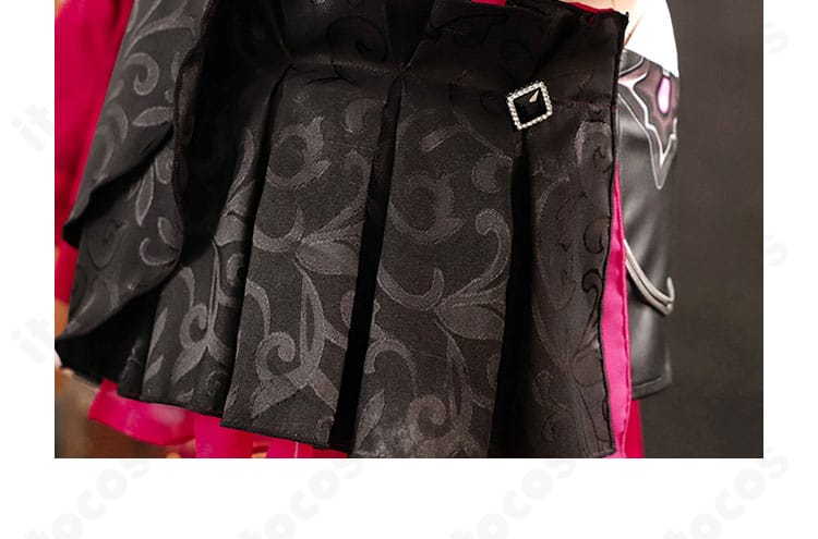 崩壊3rd セリム コスプレ衣装の裾装飾。上着裾のライン取りとステッチワークが分かる画像。