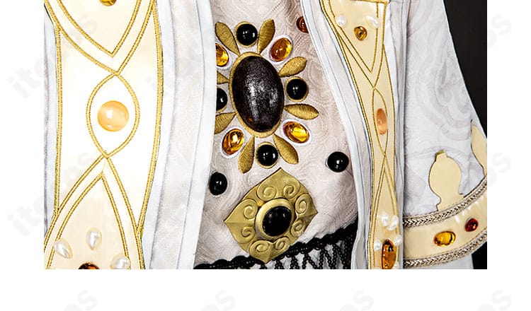 前胸部の装飾と生地の質感ディテール（応援団コス）